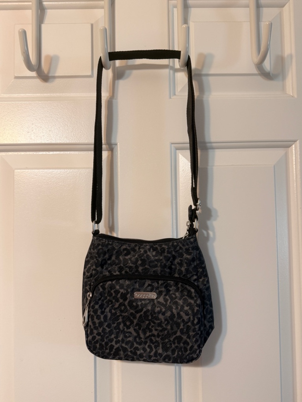 Baggallini Black and Gray Leopard Crossbody Bag